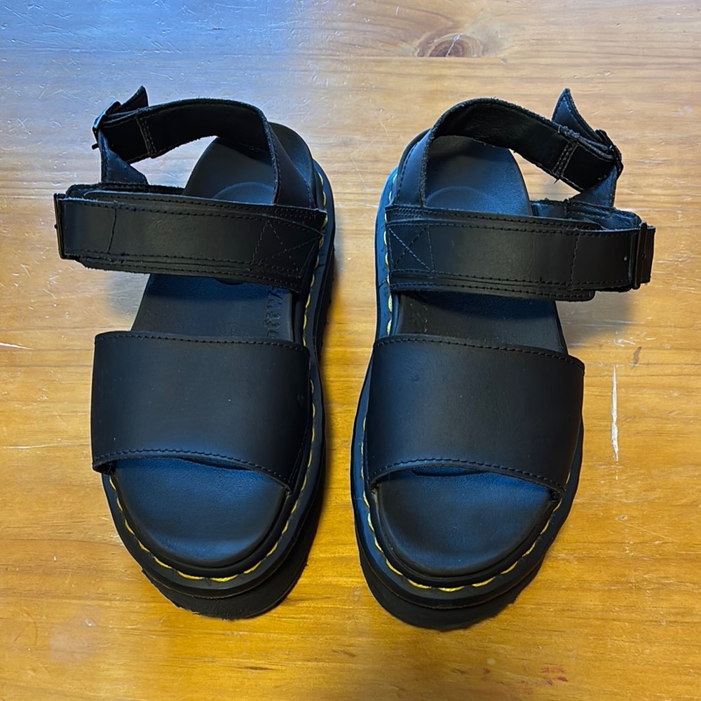 Dr. Marten Voss Quad platform sandal size 7